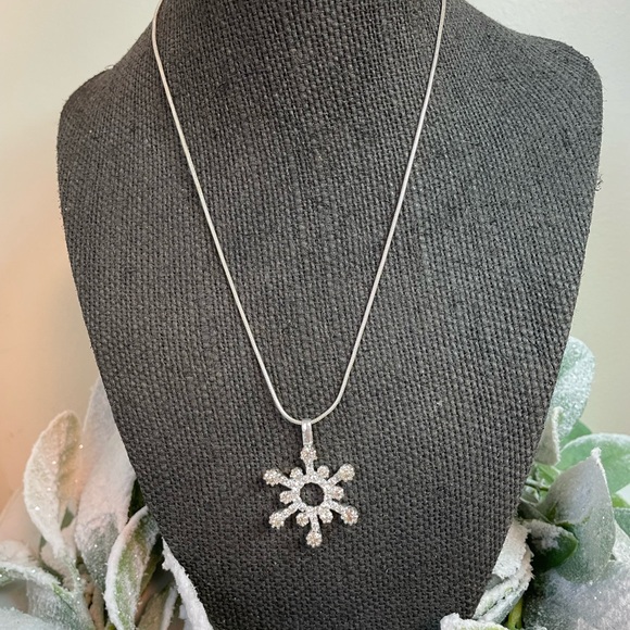 jcpenney Jewelry - JCPenney Silver Snowflake Necklace